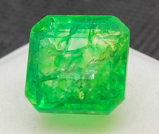 Sea green Square cut Emerald gemstone 8.87ct