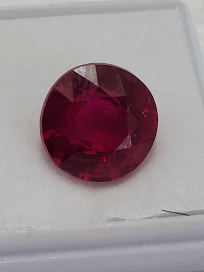 Stunning 7.72 Ct Red Round Cut Ruby