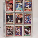 1992 Topps baseball cards Looks to be full set.