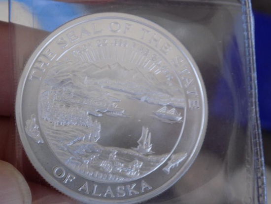 Silver buillion troy oz round collector piece state of Alaska polar bear