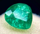 Brilliant Green Trillion Cut Emerald 4.25ct Alien Glow Bright