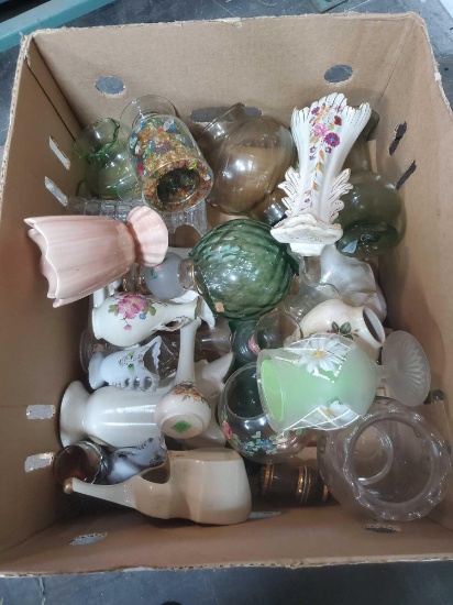 Box of vintage glass and ceramic vases Goodwill Location