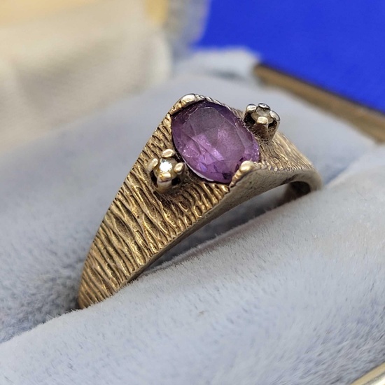 10k Yellow Gold with Purple Sapphire Gemstone Ring Size 7 1/2