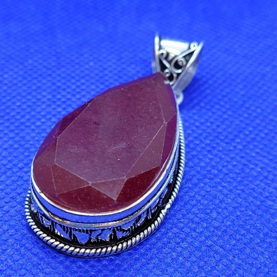 Hand Crafted 925 Silver With Red Ruby Gemstone Pendant New Jewelry
