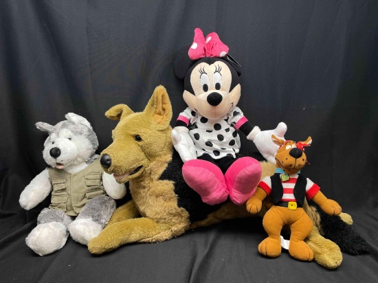 Assorted Plushies Minnie Mouse, Scooby Doo K9 Dogs