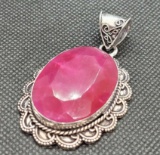 925 Silver Pendant With Beautiful Red Ruby Gemstone Inlay
