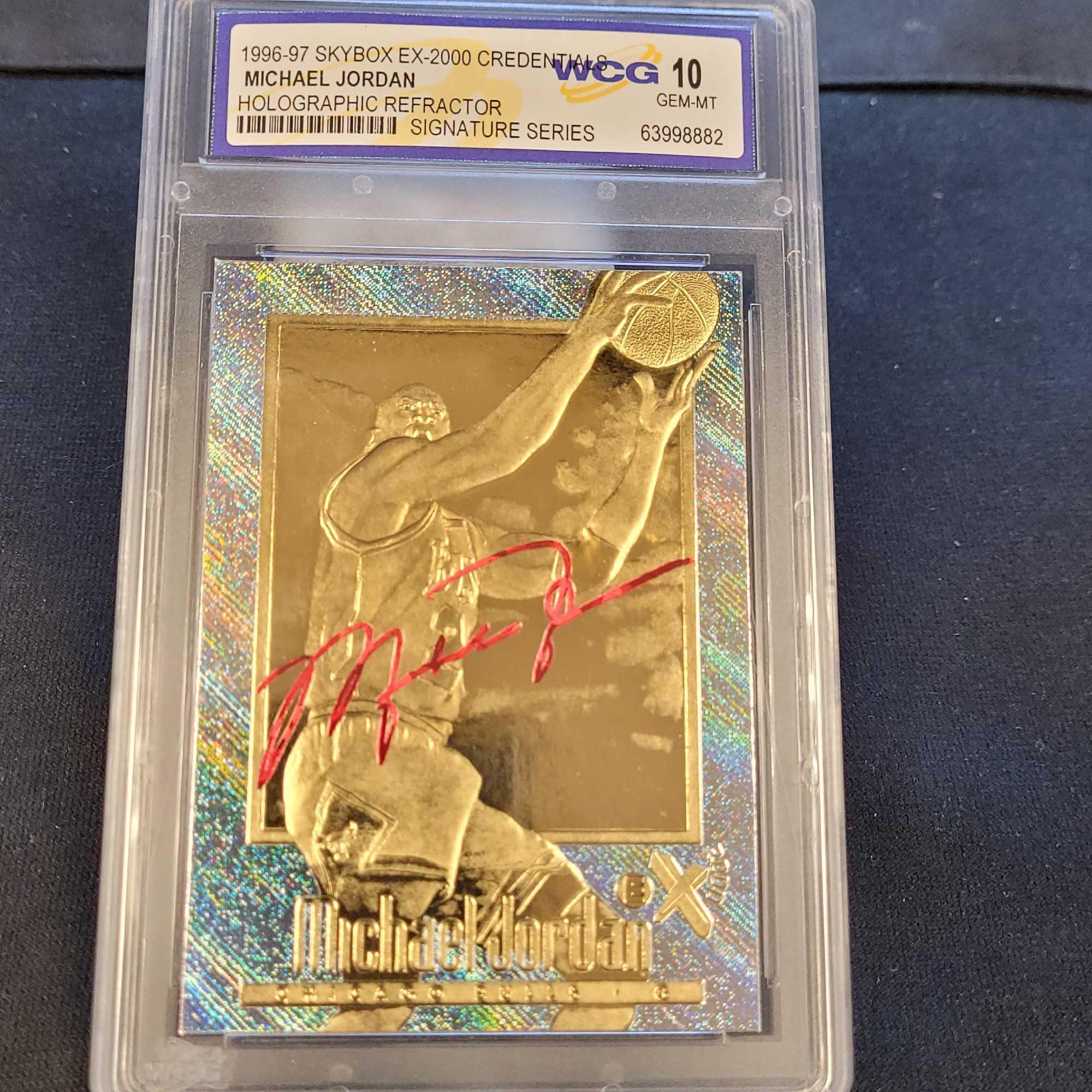 Michael Jordan Skybox 1996-97 EX-2000 Credentials Signature Gold 