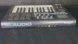 M-Audio Axiom 25 keyboard controller