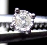 Diamond single earring .25 ct white stunning sparkly stone set in 14 kt stud natural diamond $$$