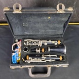 Leblanc black clarinet w/hard case