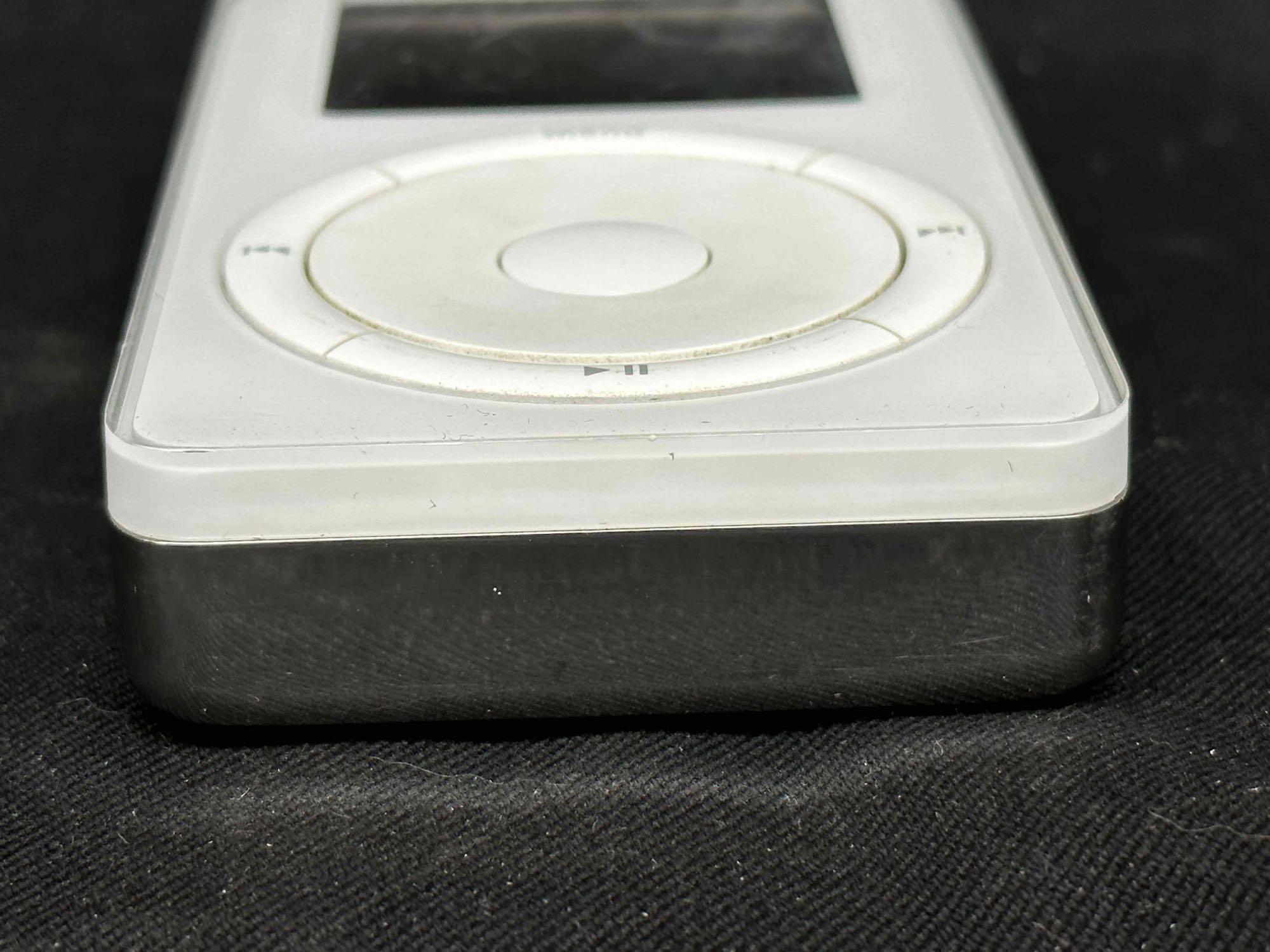 Original 2002 Apple iPod Classic 1st Generation | Proxibid