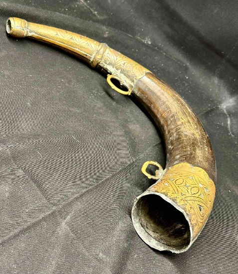Late 18th / Early 19th Century North African/Islamic Rava 20in Powder Horn Morroccon