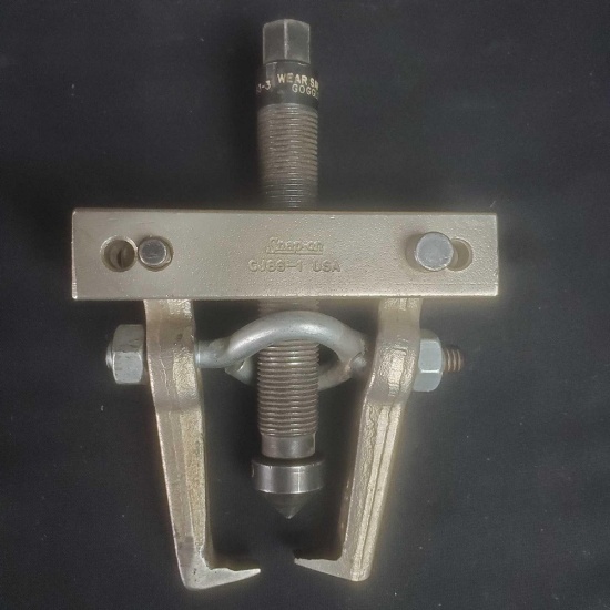 Snap-on gear puller model CJ86