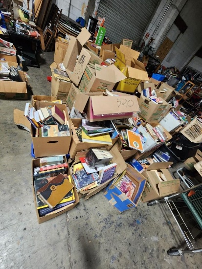 3+ truckloads books mags 1000s of titles