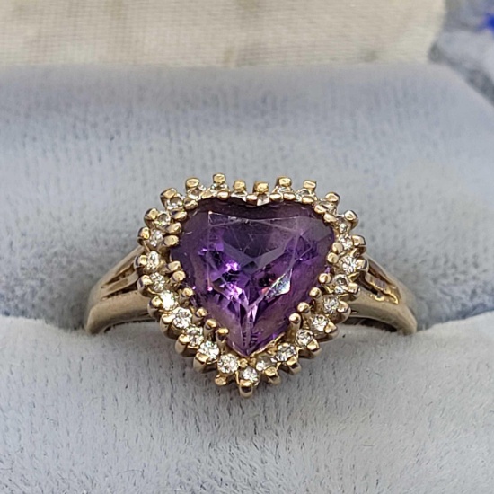 14kt gold ring With Tiny Diamonds and Heart cut Amethyst gemstone