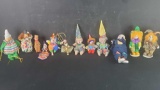 Lot of approx. 14 clown themed decor figurines/music playing figures