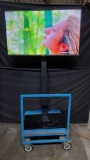 Hisense 43in peadastool LED LCD TV model 3R7G5 W/remote