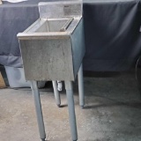 Eagle stainless dump sink model B12IC-18