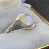 925 Silver ring with set Rainbow Moonstone Size 9