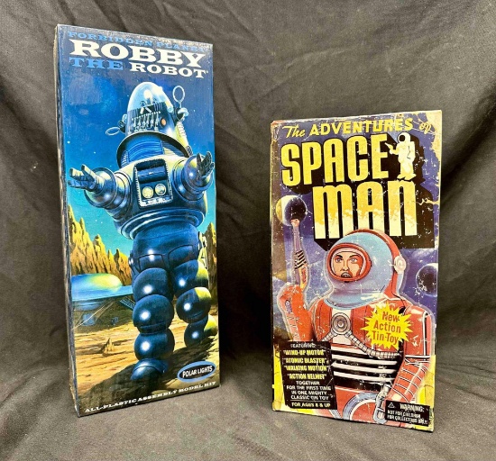 Robby the Robot Sealed Polar Lights Model Kit, Space Man Tin Toy