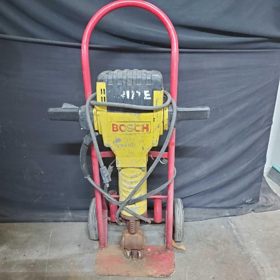 Bosch Brute electric jackhammer model0611304139 Powers on