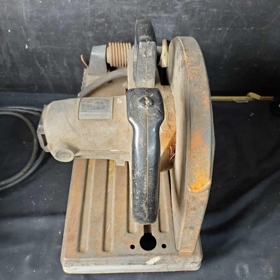 Black and Decker 14in chop saw