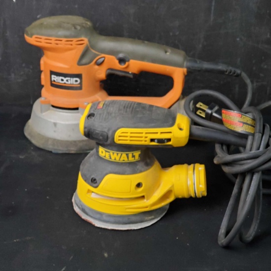 2 electric orbit sanders De Walt DWE6423 Ridgid R2611