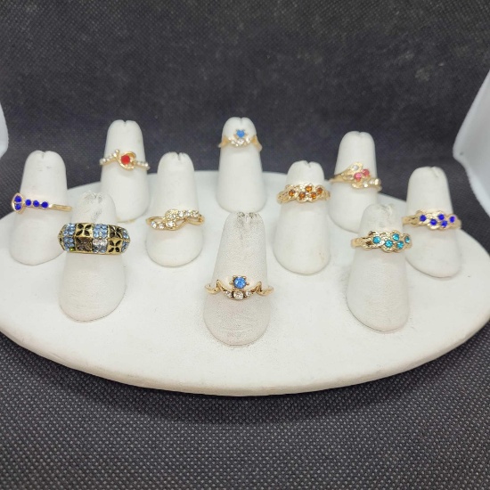 Fantasy Ring Lot Gold tone Wow Fancy looking
