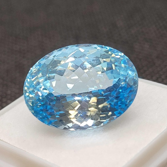 Oval Cut Sea Blue Topaz gemstone 22.60ct