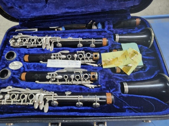 Buffet Crampon Professional R13 A Clarinet w/Case Mouthpiece