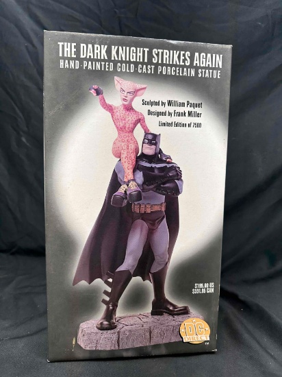 DC Direct THE DARK KNIGHT STRIKES AGAIN Hand-Painted Cold-Cast Porcelain Statue