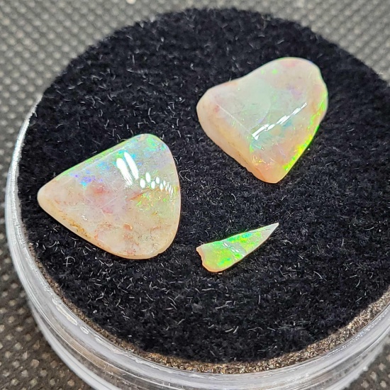 Beautiful Opal Gemstones 8.94ct Amazing Colors Blues Green