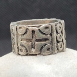 Silver Ring With Carved Cross 10.57g Size 7