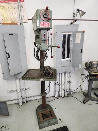 Powermatic model 1150 drill press powers on