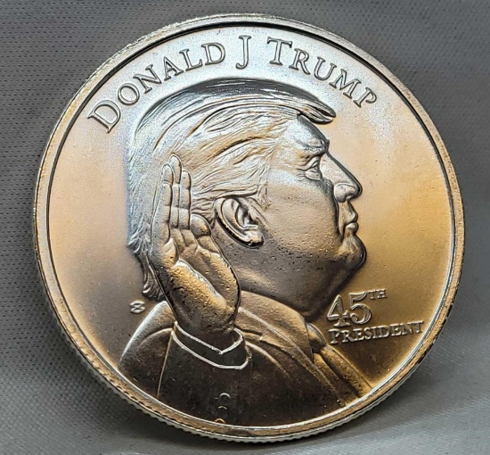 1 Troy Oz .999 Fine Silver Donald Trump White House Round Coin