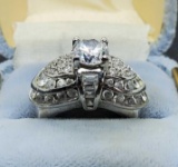 925 Silver and Rhinestone Ring 10.00 Grams Size 7