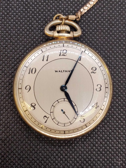 Waltham 17 Jewels Colonial 10kt Gold Filled Pocket Watch