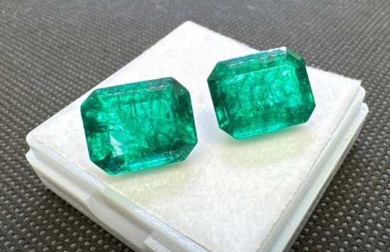 A Nice Pair Of Emerald Cut Green Spinel Gemstones Beautiful Pair 21.50ct