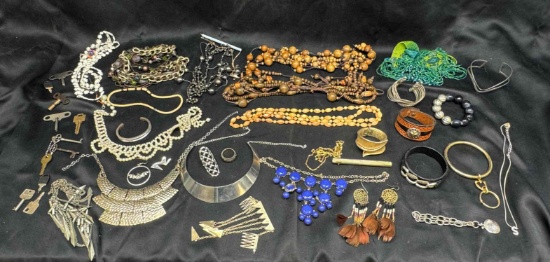Fancy Costume Jewelry . Necklaces, Bracelets, Rings, Old Keys more