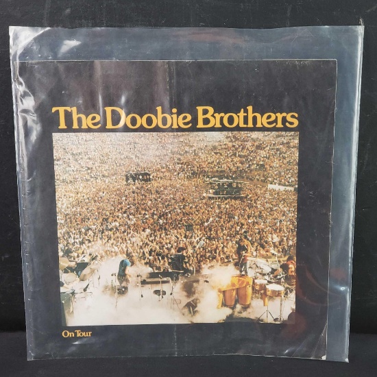 1976 Original program of The Doobie Brothers on tour