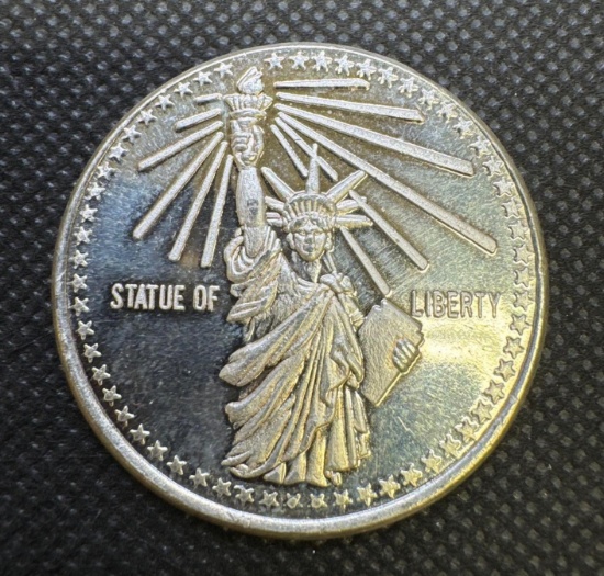 Statue Of Liberty 1 Troy Oz .999 Silver Bullion Coin