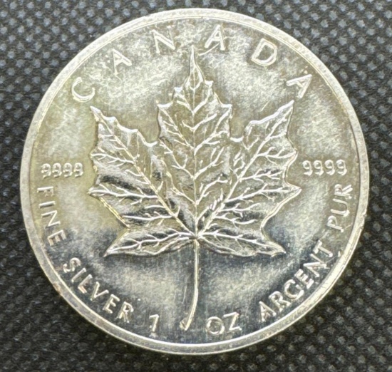 1989 Canadian Maple Leaf 1 Troy Oz .9999 Fine Silver $5 Round Bullion Coin