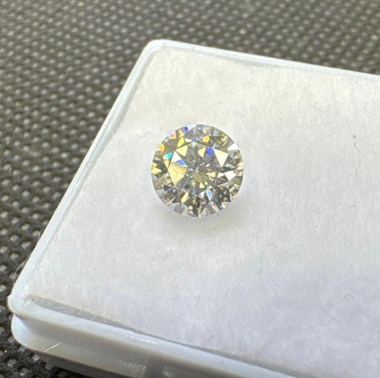 Brilliant Round Cut Moissanite diamond gemstone Stunner 1.10ct