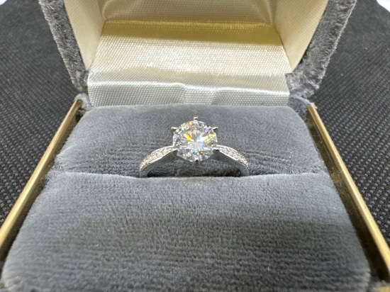 925 Silver Moissanite Diamond Ring With GRA Certificate 2.35 Grams Size 7