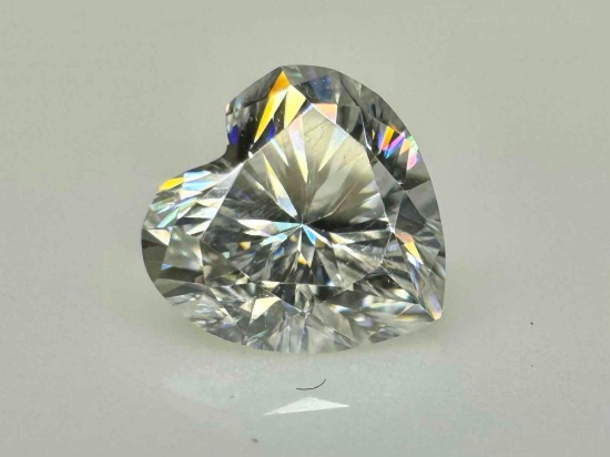 1.8ct Heart Cut Moissanite Diamond Gemstone with GRA Certificate