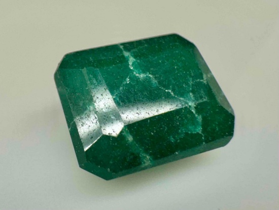 14.1ct Emerald cut Emerald Gemstone