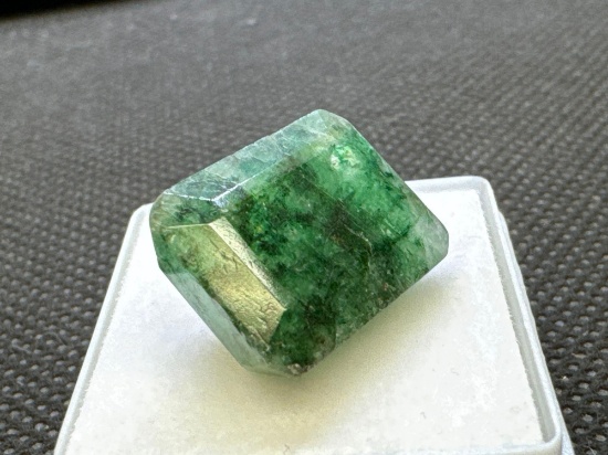 Emerald Cut Green Emerald Gemstone Beautiful Stone 17.55 Ct