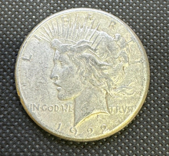 1922-S Silver Peace Dollar 90% Silver Coin 0.94 Oz