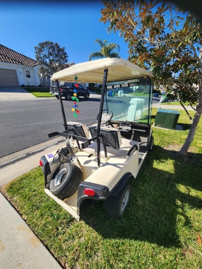 E-z-go Textron Golf Cart runs batteries replaced