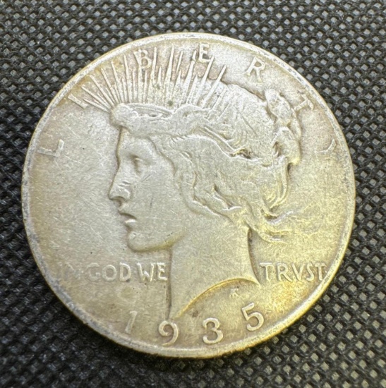 1935 Silver Peace Dollar 90% Silver Coin 0.93 Oz